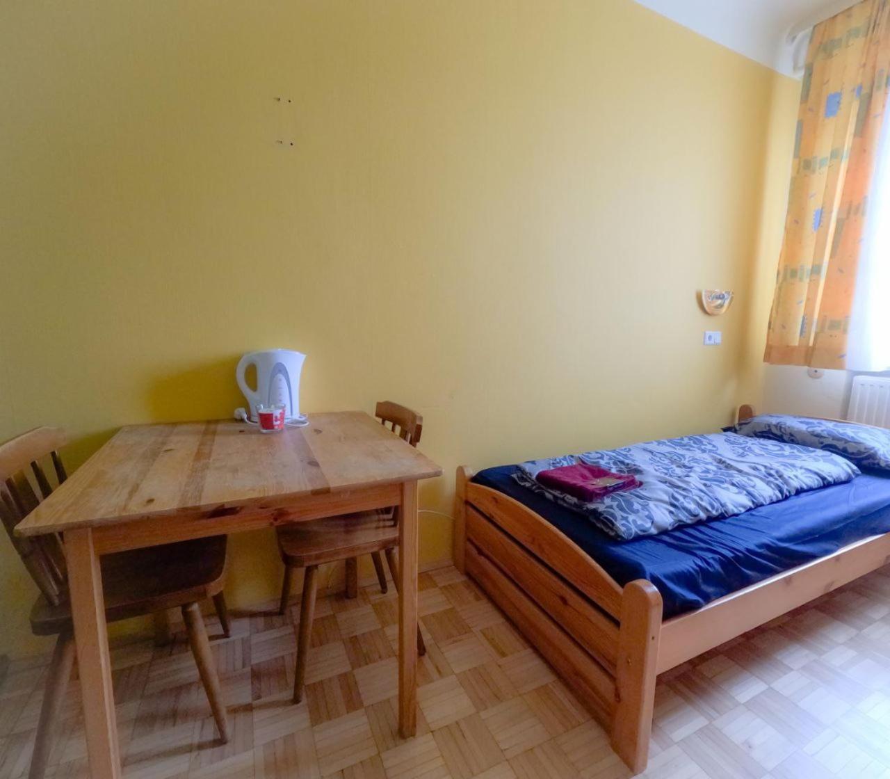 וינה Cozy Rooms - U3 Hutteldorferstrasse מראה חיצוני תמונה